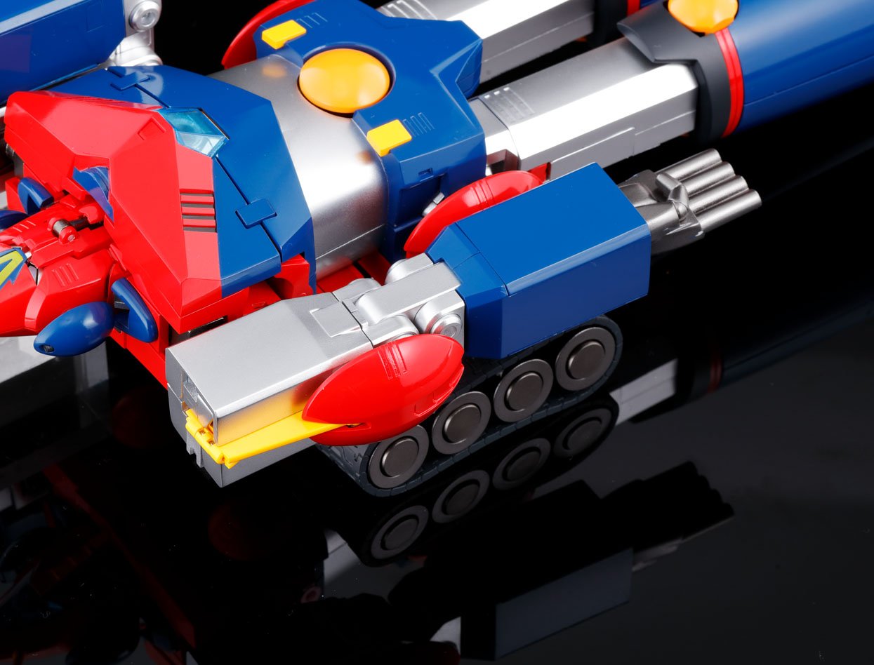 TAMASHII NATIONS Cho Denji Robo Combattler V, 35 cm