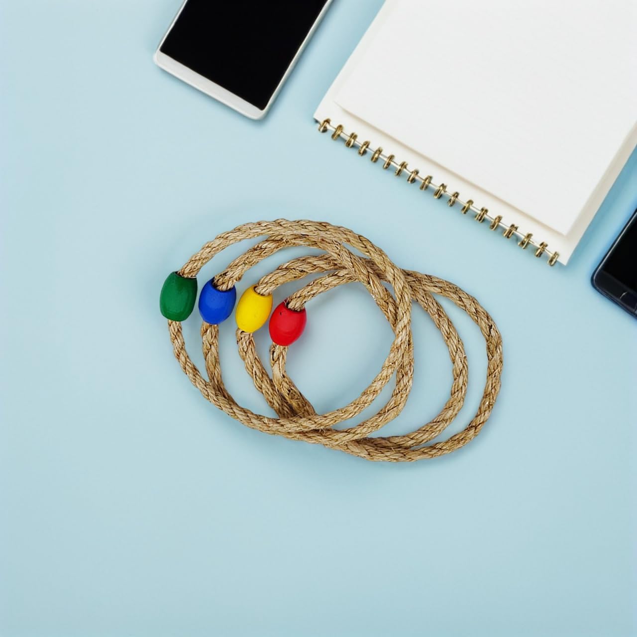 UPKOCH Jeu De Lancer D'Anneaux en Corde Naturelle 8 PièCes pour Enfants Activité ExtéRieure Et IntéRieure Coordination Main-ŒIl Et Motricité Jeu De Plein Air Familial