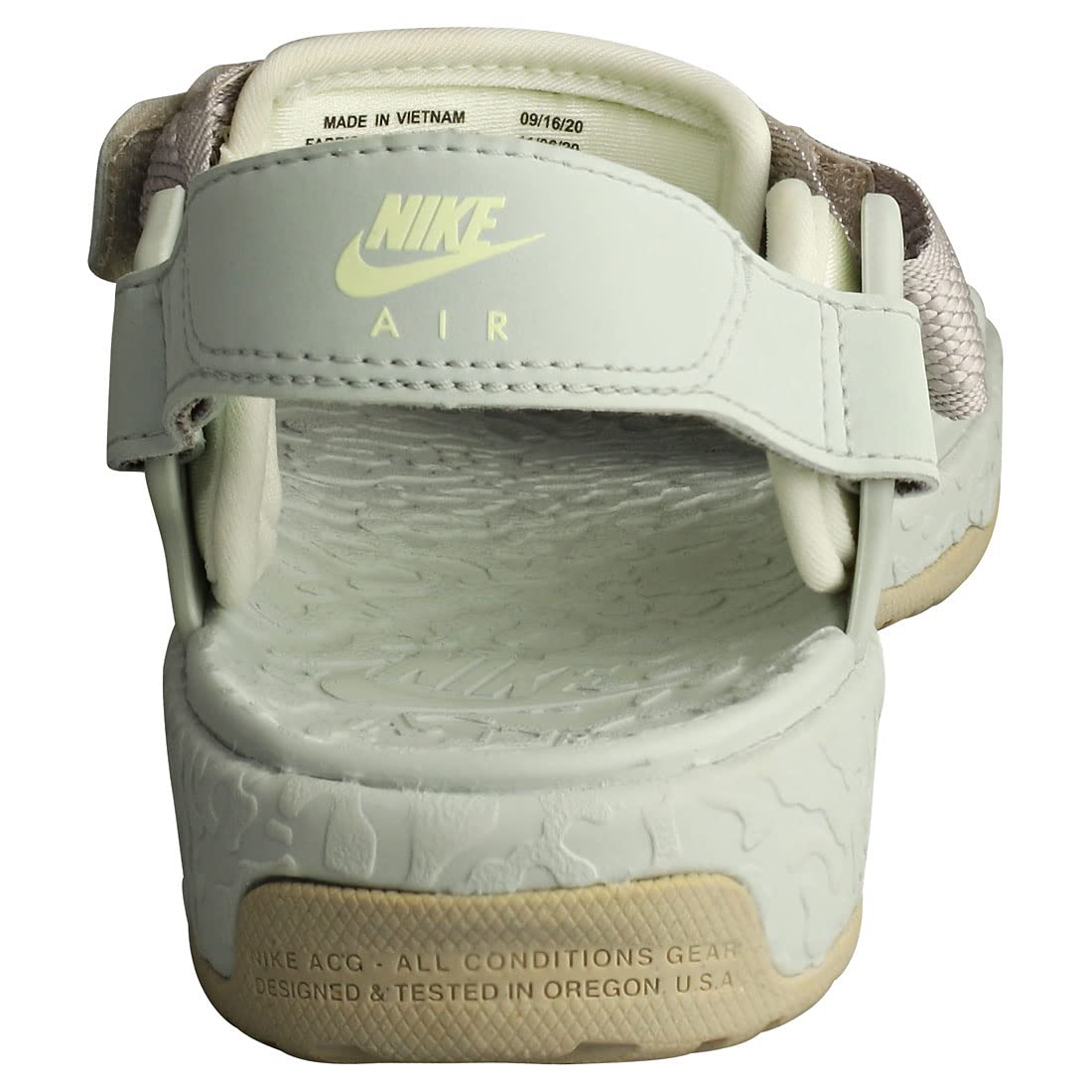 nike air deschutz white