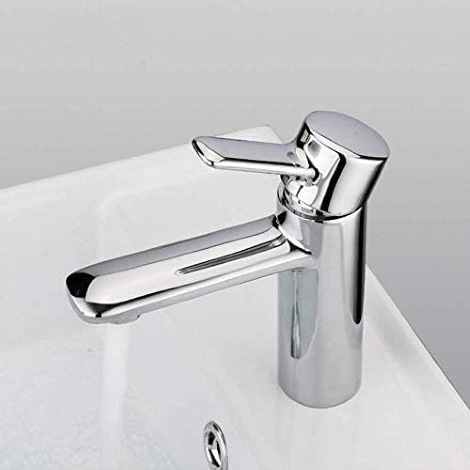 Robinetterie de lavabo à cascade design moderne en laiton chromé pour vasque de salle de bain