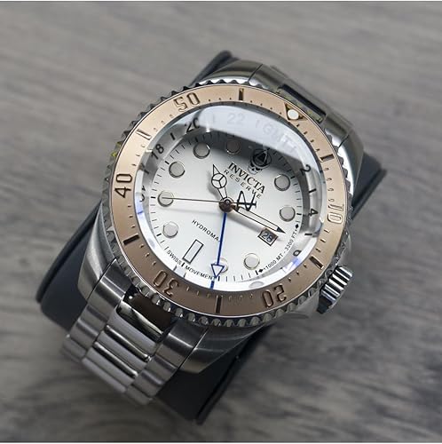 Miniatura 7 de Invicta 16964 Reserve Reloj analógico de cuarzo suizo plateado para hombre, plateado, Movimiento de cuarzo