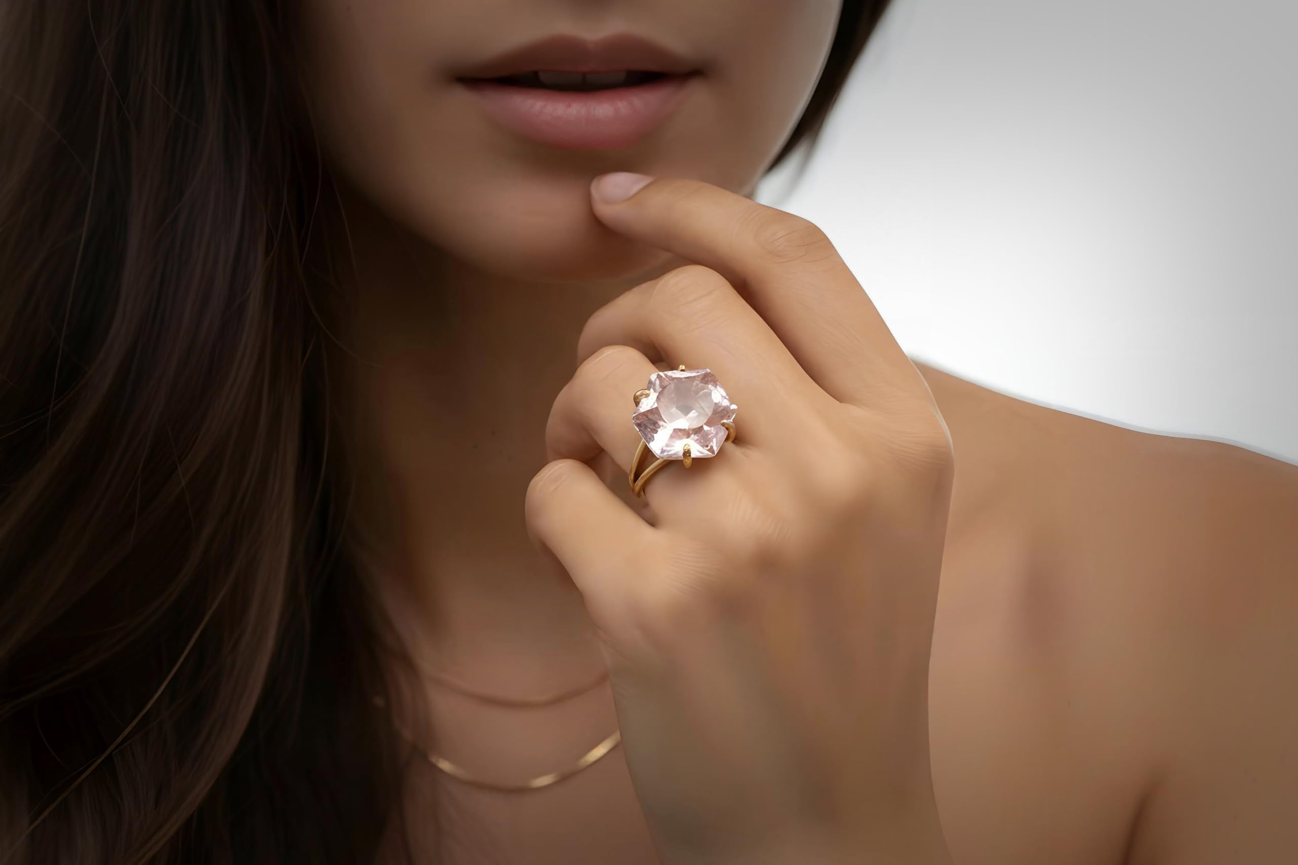 Anillo Hexagonal de Cuarzo Rosa - Anillo de Oro Amarillo Macizo - Joyería con Piedras Preciosas para el Amor Propio para Mujeres