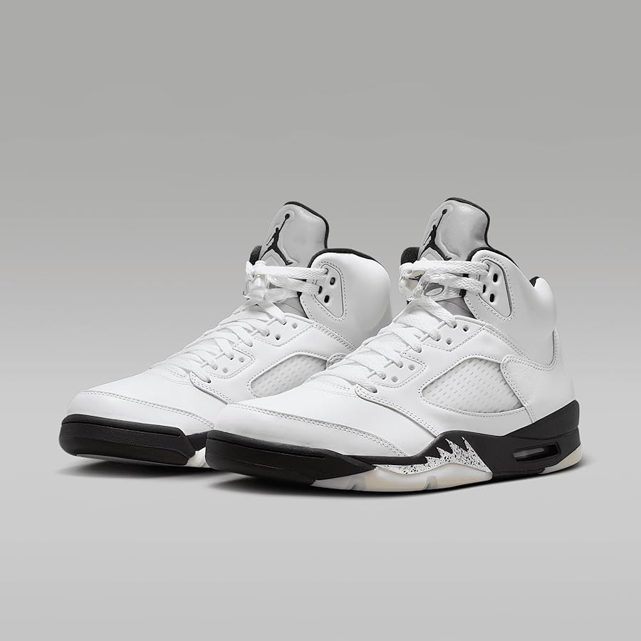 Amazon | Nike メンズ Air Jordan 5 レトロ ランニングシューズ