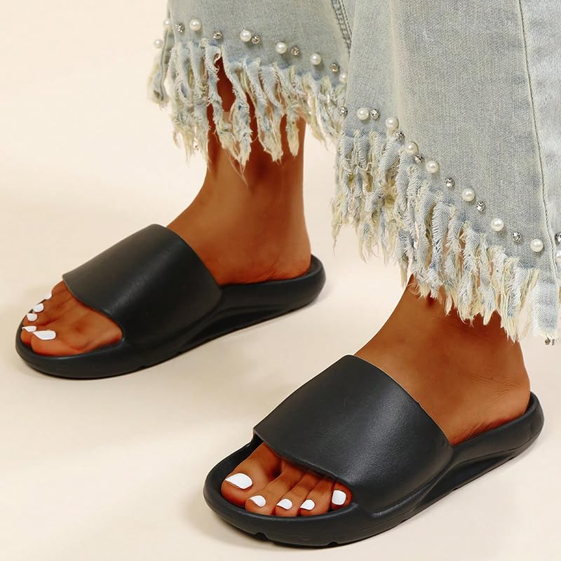 Women's fashionable and comfortable solid color indoor slippers, made of thick and soft material, suitable for daily wear4