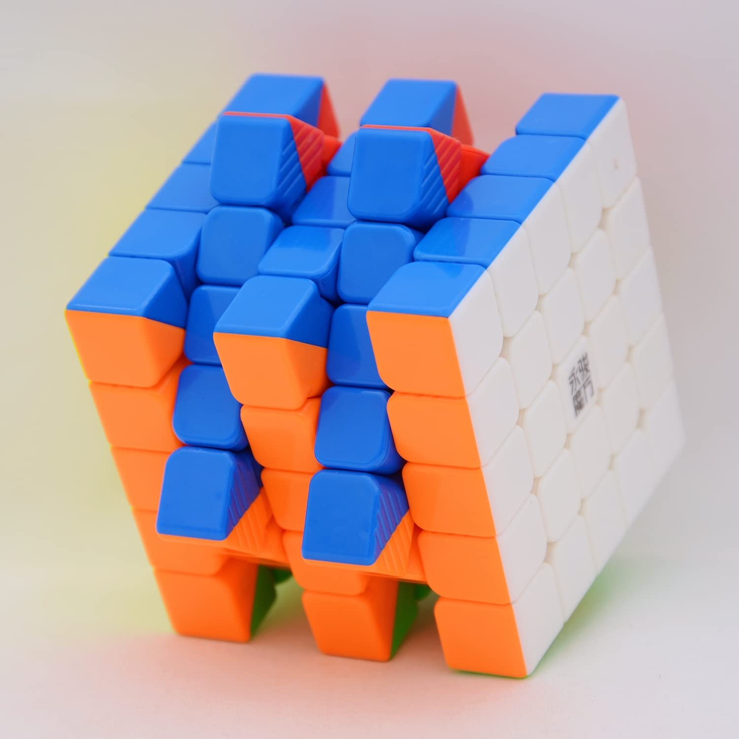 Bukefuno Yongjun MGC 5X5 M - Cubeta Magnético De Velocidad YJ MGC 5X5X5 M Cubeta Magico Magnetico Sin Calcomania
