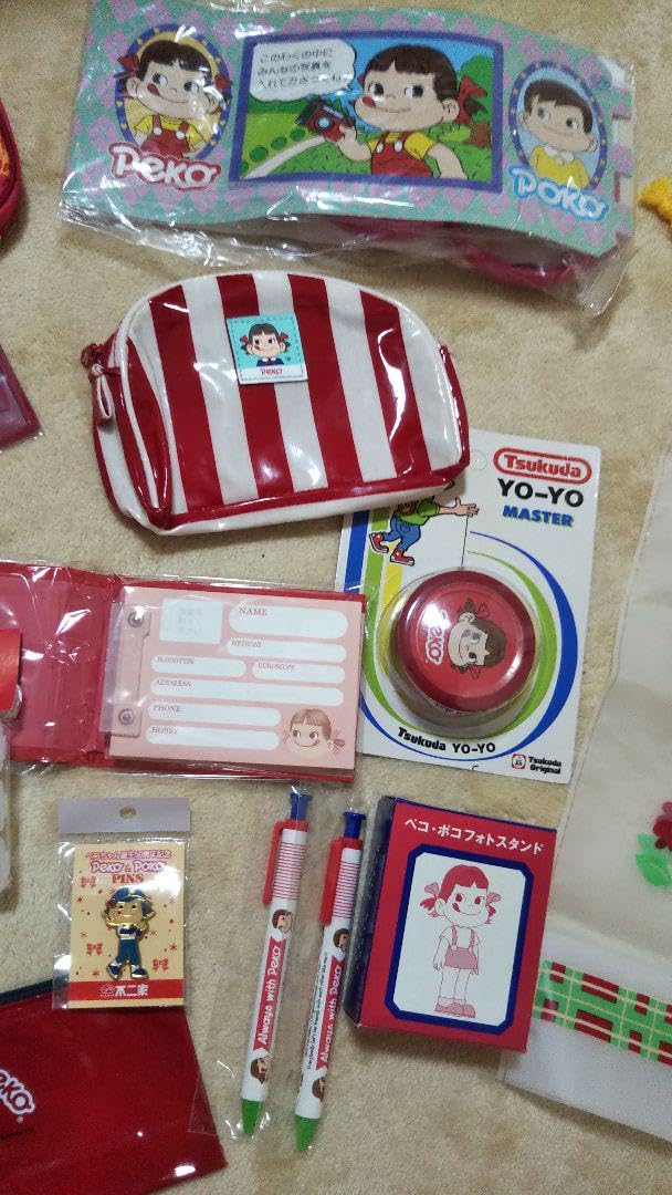 不二家ペコちゃん コレクショングッズセット Amazon.co.jp: 不二家