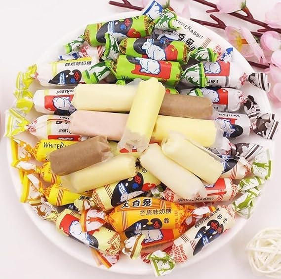 White Rabbit Toffee,Chinese Specialty Snacks,12 flavors Gummy Candy,Milk sugar,Childhood Snacks Food,Small Gift Snacks,Sweet Rich Snack Gifts,Casual Snacks,Chinese snack gift (12 flavors,500g)