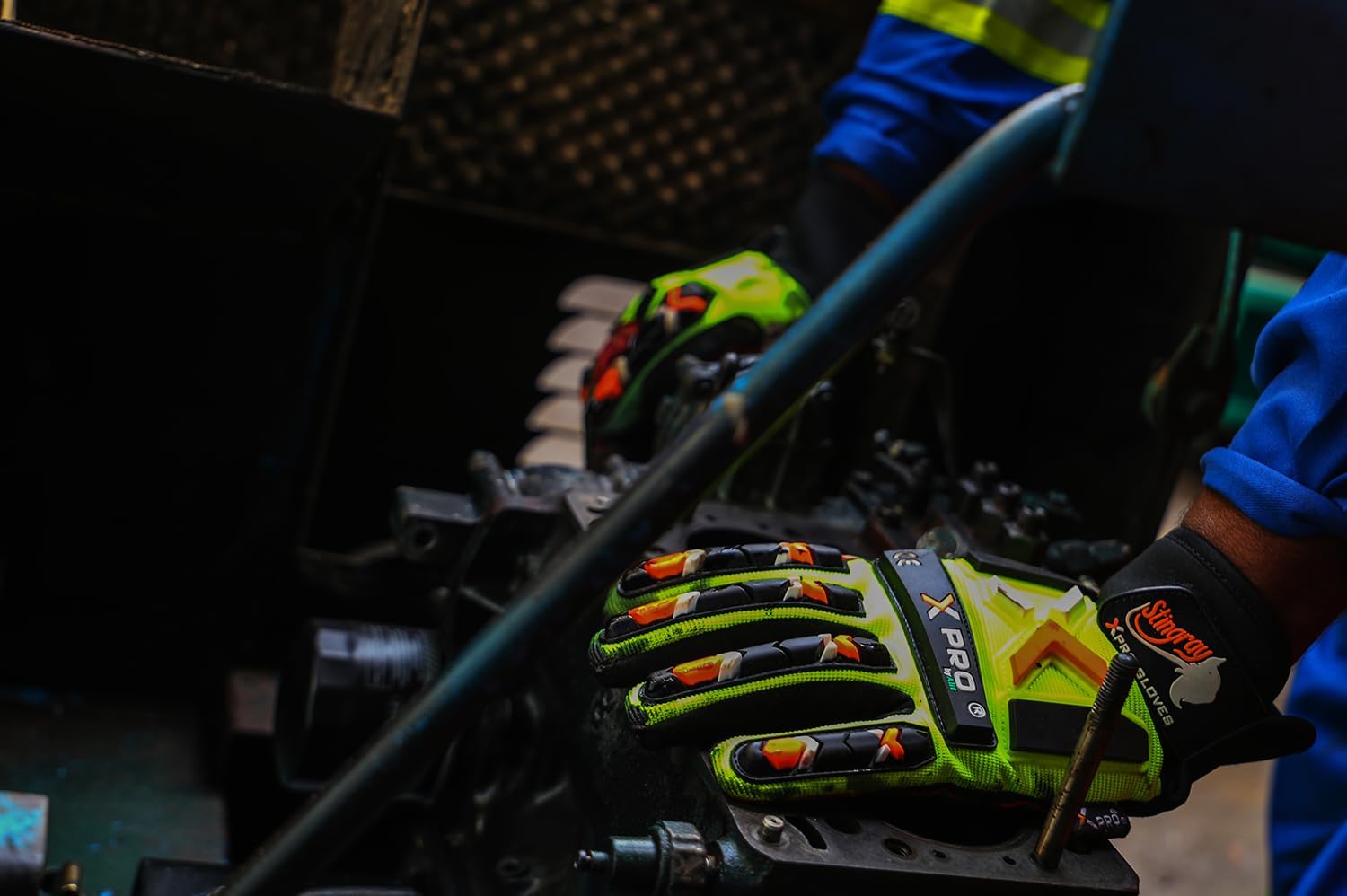 XPRO® Stingray Impact & Cut Resistant Gloves | Heavy-Duty Waterproof Hi-Vis | Firefighting, Oil & Gas, Construction (XS-3XL)
