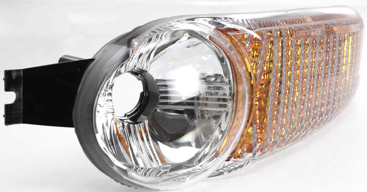 Garage-Pro Parking Light Compatible with GMC YUKON 2001-2006 LH Lens and Housing Park/Signal