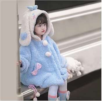 【激レア✩シナモロールコラボ✩期間限定】フード付きファーコート ホワイト・ブルー 61zY42g4XqL._AC_AC_SY350_QL65_.jpg