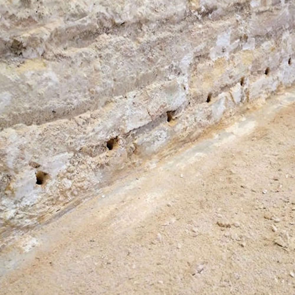 Mineralizador Sopgal 25L Impermeabilizante consolidante humedades capilares | Penetra en profundidad, consolida soportes degradados y ayuda a detener la humedad ascendente en muros y paredes.