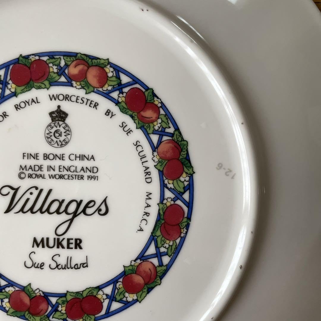 2050 ロイヤルウースター　ロンドン　絵皿  Sue Scullard 2050 ロイヤルウースター ロンドン 絵皿 Sue Scullard 2050 ロイヤル
