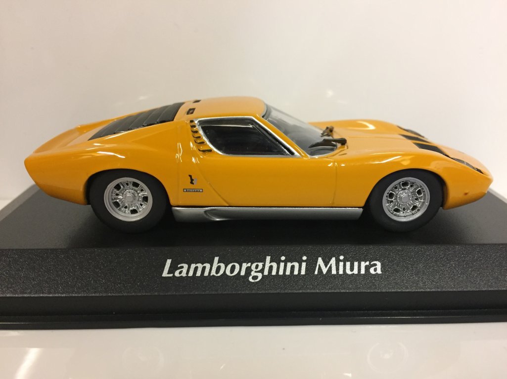 Amazon.co.jp: ☆ マキシチャンプス 1/43 ランボルギーニ ミウラ 1966