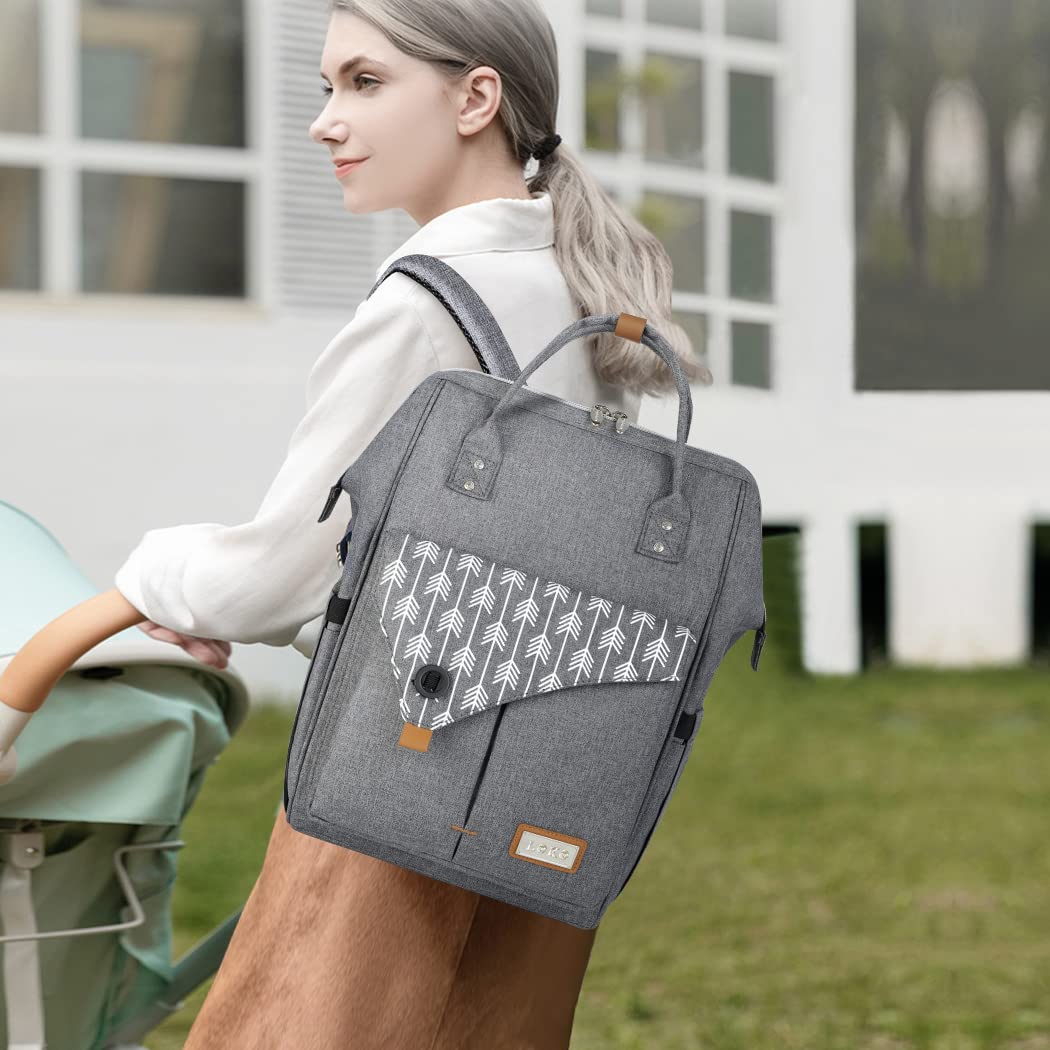 Lekebaby Sac à langer à porter comme un sac à dos avec matelas à langer Motifs flèches Gris