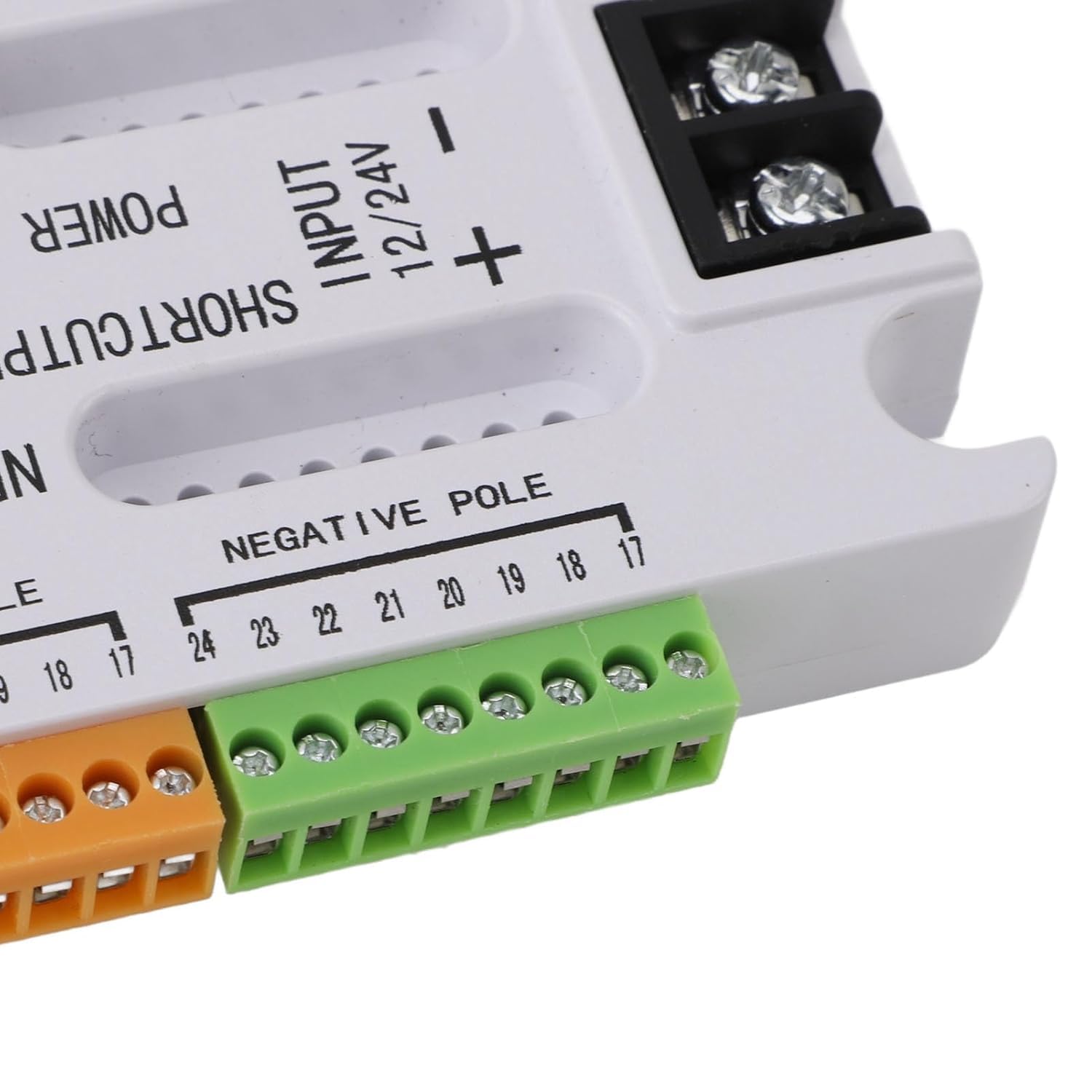 NLIGHTING Controller LED per Scale 32 Canali 12V/24V 500W con 2 Sensori PIR e Sensore Crepuscolare – Centralina Intelligente per Illuminazione Sequenziale Scale fino a 32 Gradini – Domotica Smart Home