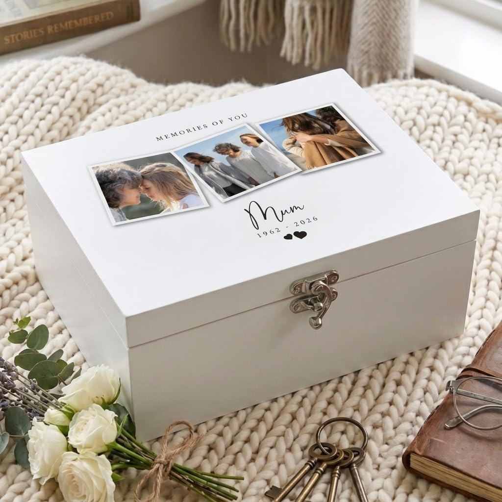 Caja de recuerdos personalizable de madera blanca para recuerdos de duelo | Bisagras y cierre de metal | Fecha de nombre personalizado | 27 cm de ancho x 19 cm de profundidad x 14 cm de alto