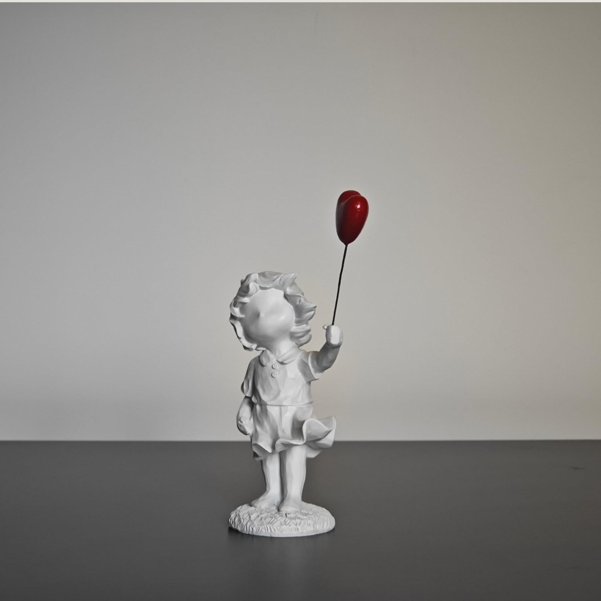 Banksy Graffiti ispirati – Bambina con Statua Palloncino, 21 cm, realizzata in resina di alta qualità