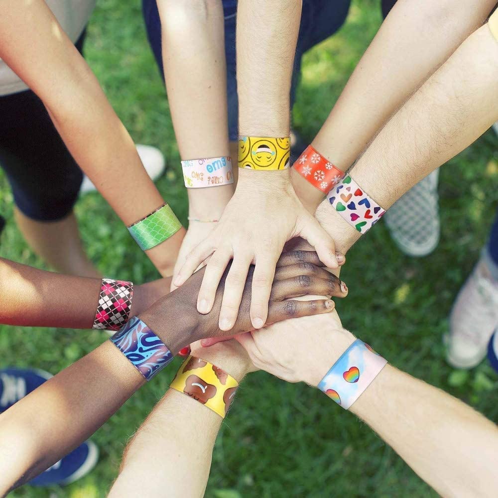 Amazon.co.jp: スナップバンド16ピーススラップバンドスラップリスト