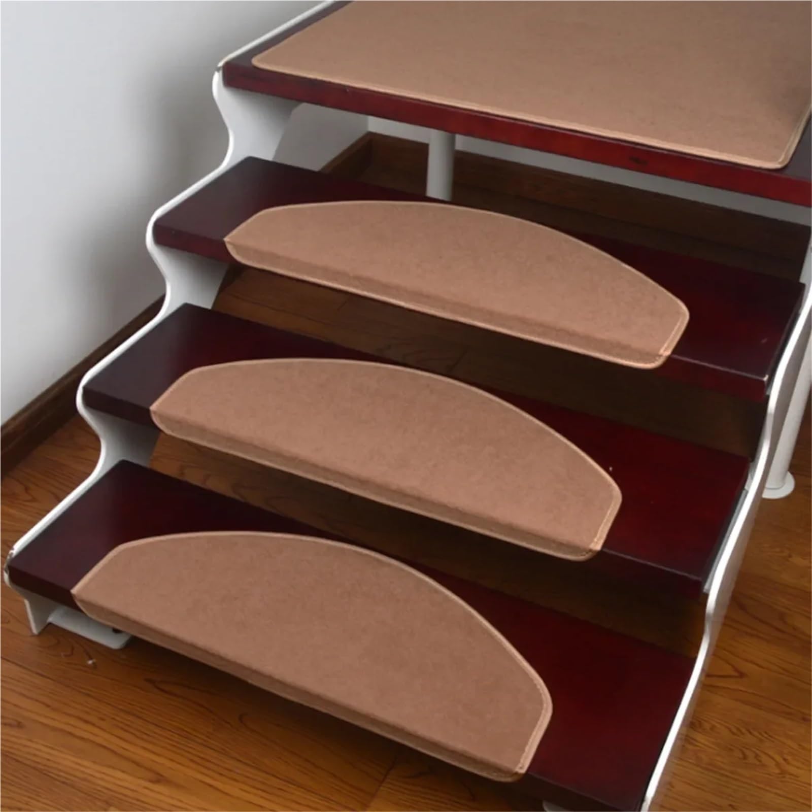 Lot de 4 tapis de marche d'escalier autocollants antidérapants pour la sécurité et le confort – Tapis de sol antidérapant kaki pour la maison et la cuisine