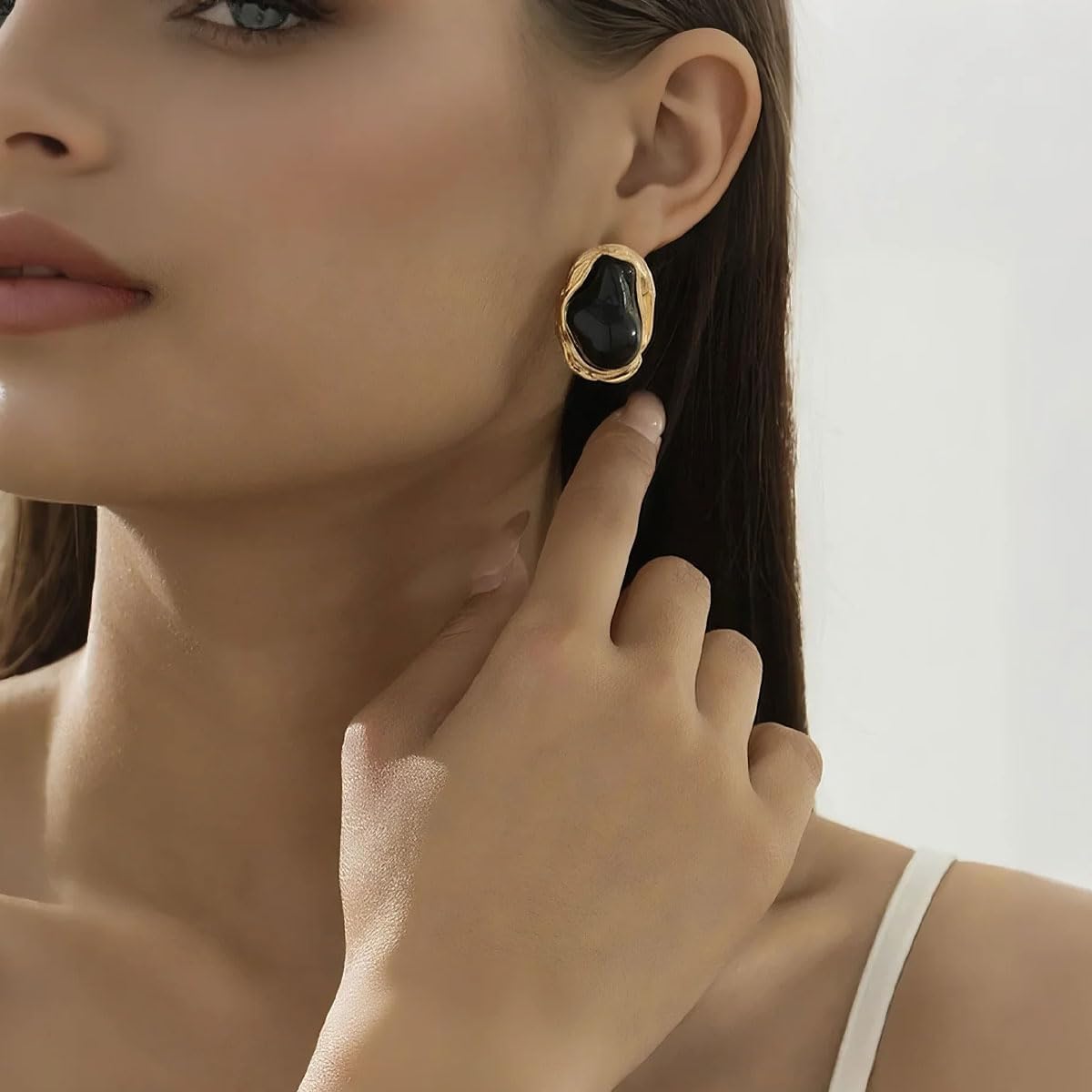 Big Baroque Pearl Earrings for Women Trendy Gold Pearl Statement Earrings Large Gold Chunky Earring Irregular Red Black Purple Green Pink Pearls Stud Earring Vintage Unique Chunky Jewelry - Image 4