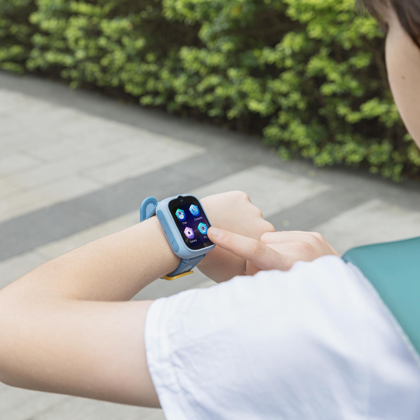 TCL MOVETIME MT48 – 4G-Smartwatch für Kinder mit GPS-Tracking, SOS-Taste, 2MP-Kamera, Fitness-Tracking und personalisierten Themen