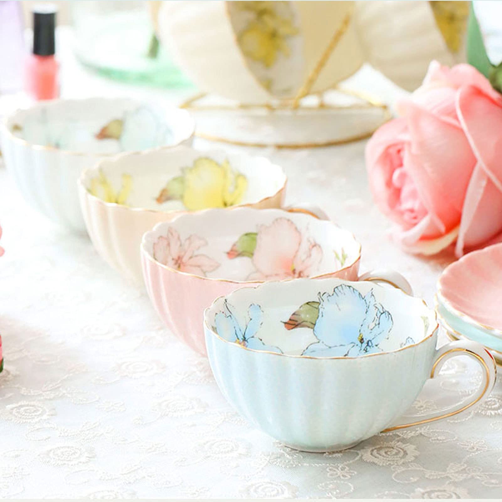 Tazzine da caffè Set da tè pomeridiano Britannico Tazza da tè con Fiori per la casa Tazza in Ceramica Fatta a Mano Elegante Tazza da caffè per Ragazze Adatta per Il tè pomeridiano di Nozze