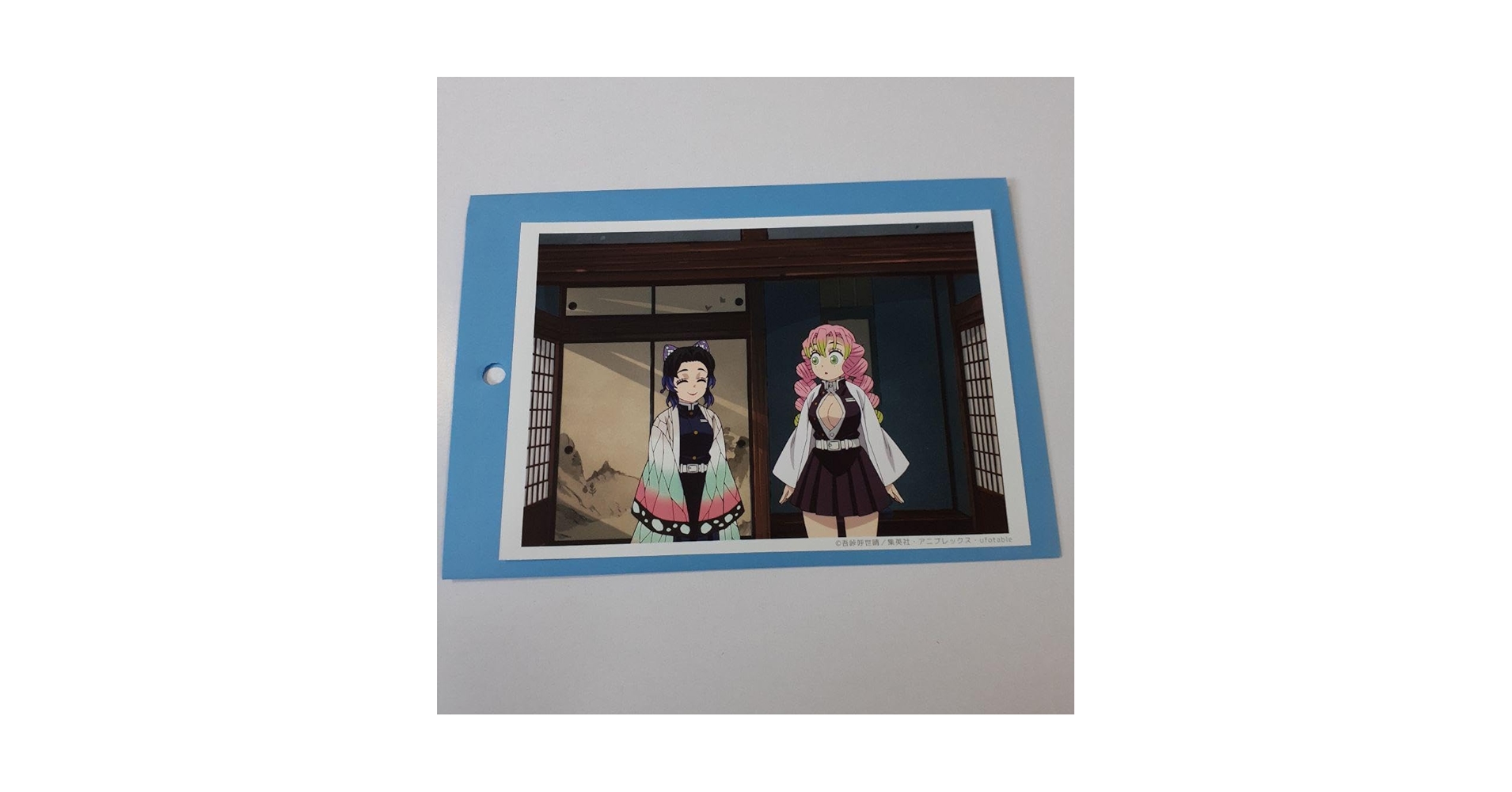 鬼滅の刃　みつりちゃんの隊服　甘露寺蜜璃　胡蝶しのぶ　ブロマイド 鬼滅の刃 みつりちゃんの隊服 場面写ブロマイドくじ 甘露寺蜜璃