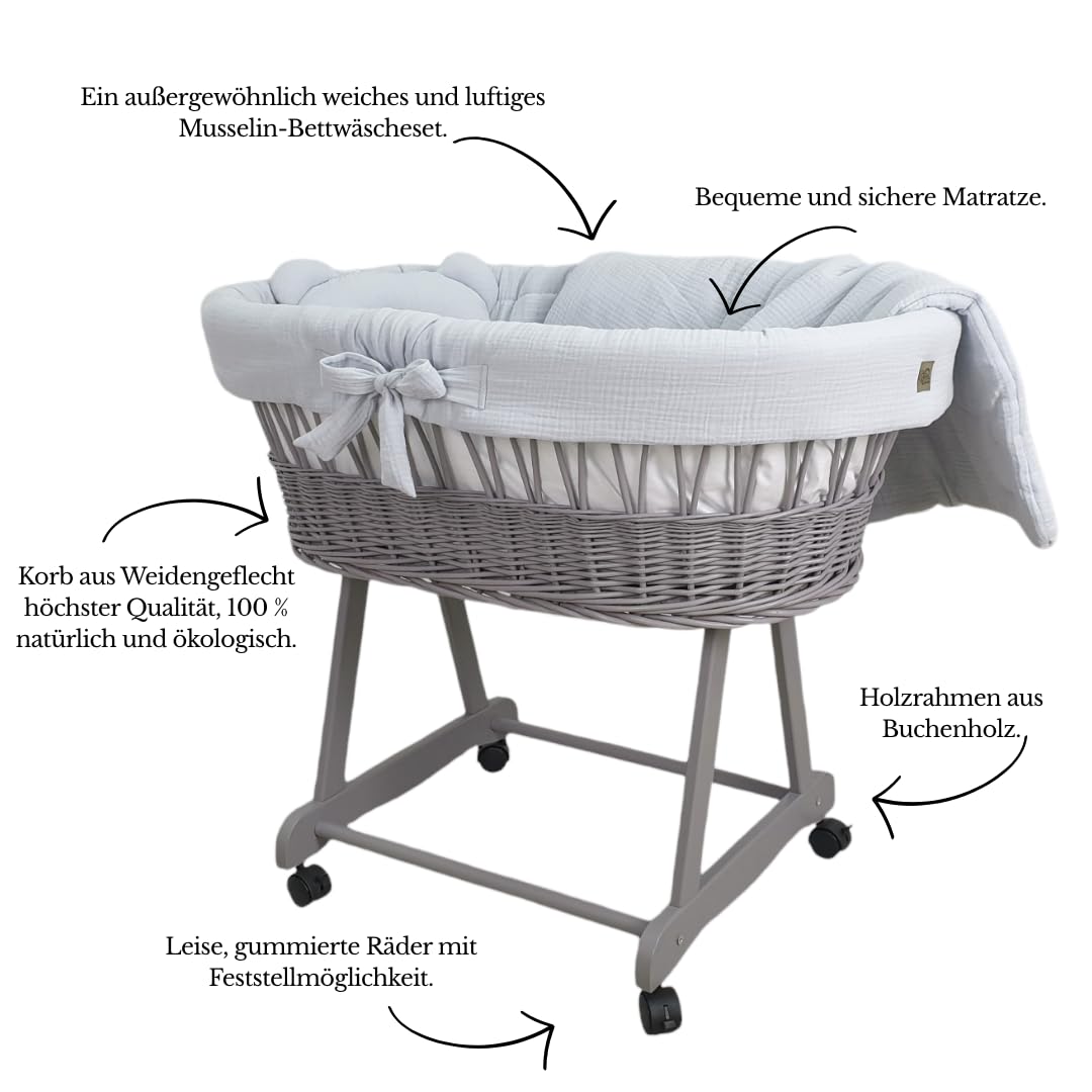 Stubenwagen Baby mit Rollen & Bremse – Grauer Moseskorb aus Naturweide inkl. Matratze & Hellgrau Bettwäsche aus 100% Baumwolle – sicher & mobil – Modell Amelia