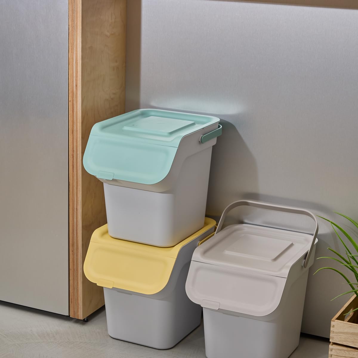 5five - Poubelle de Tri Sélectif en Plastique - 20L - Taupe - Empilable - Avec Anse - Pour Recyclage - Facile à Transporter