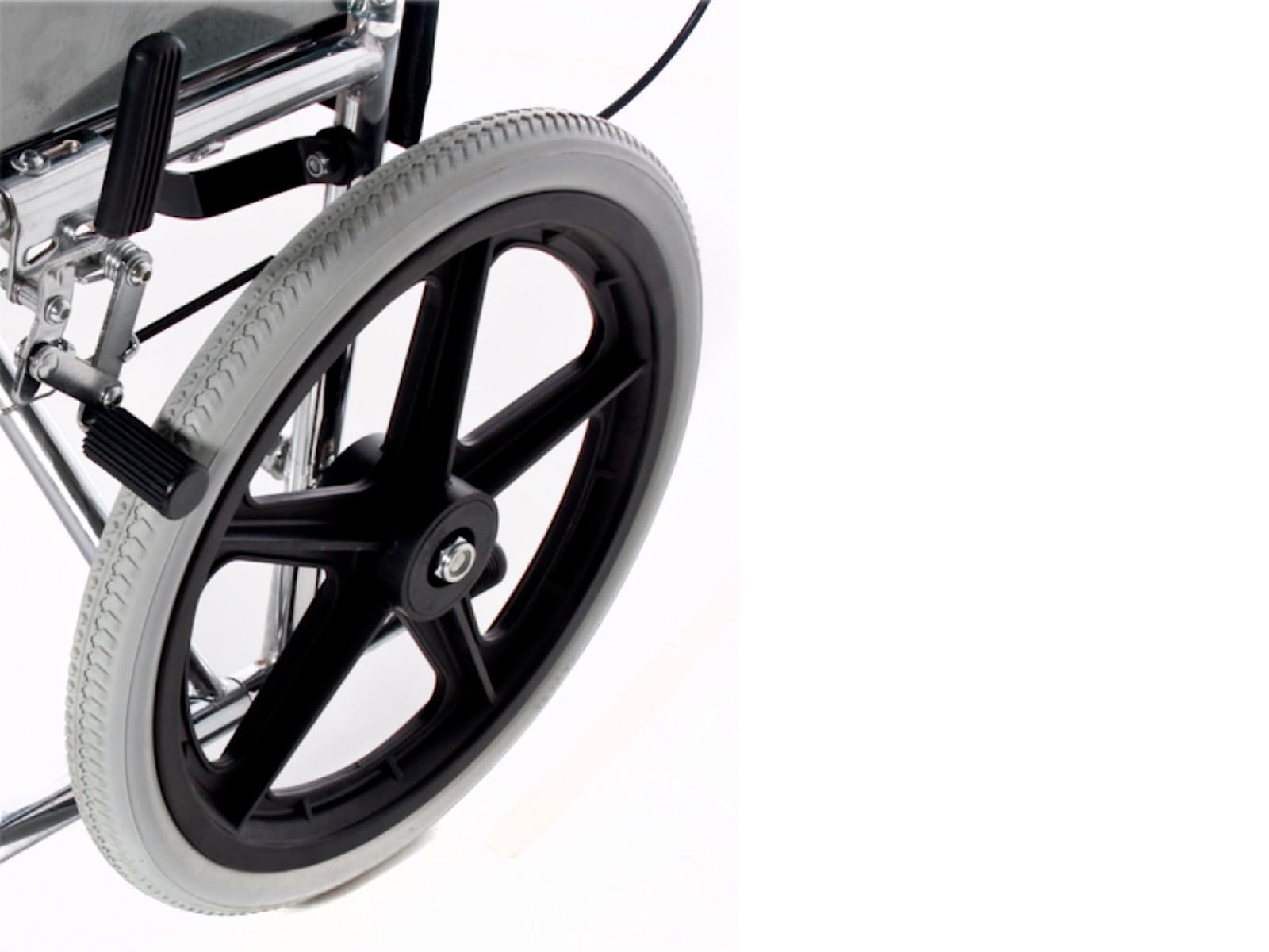 QUIRUMED Silla de ruedas plegable de acero cromado para transporte, traslado, Ligera, Frenos de maneta y frenos de mano, Respaldo abatible, Fácil plegado, Para mayores, Para minusválidos