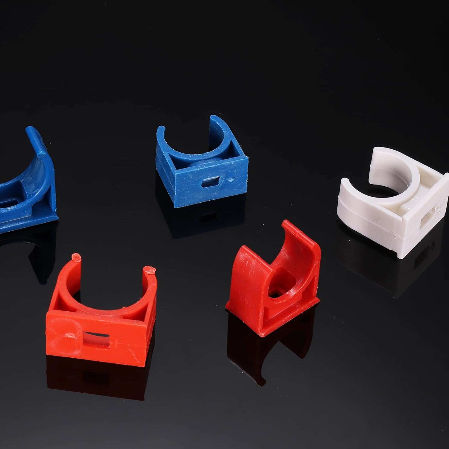 HARFINGTON 50pcs U-Shaped PVC Water Pipe Clamps Clips 5/8" (16mm) U-Shaped Buckles U-Hook Pipe Support Hangers for TV Trays Tubing Hose Hanger Support Pex Tubing, Blue