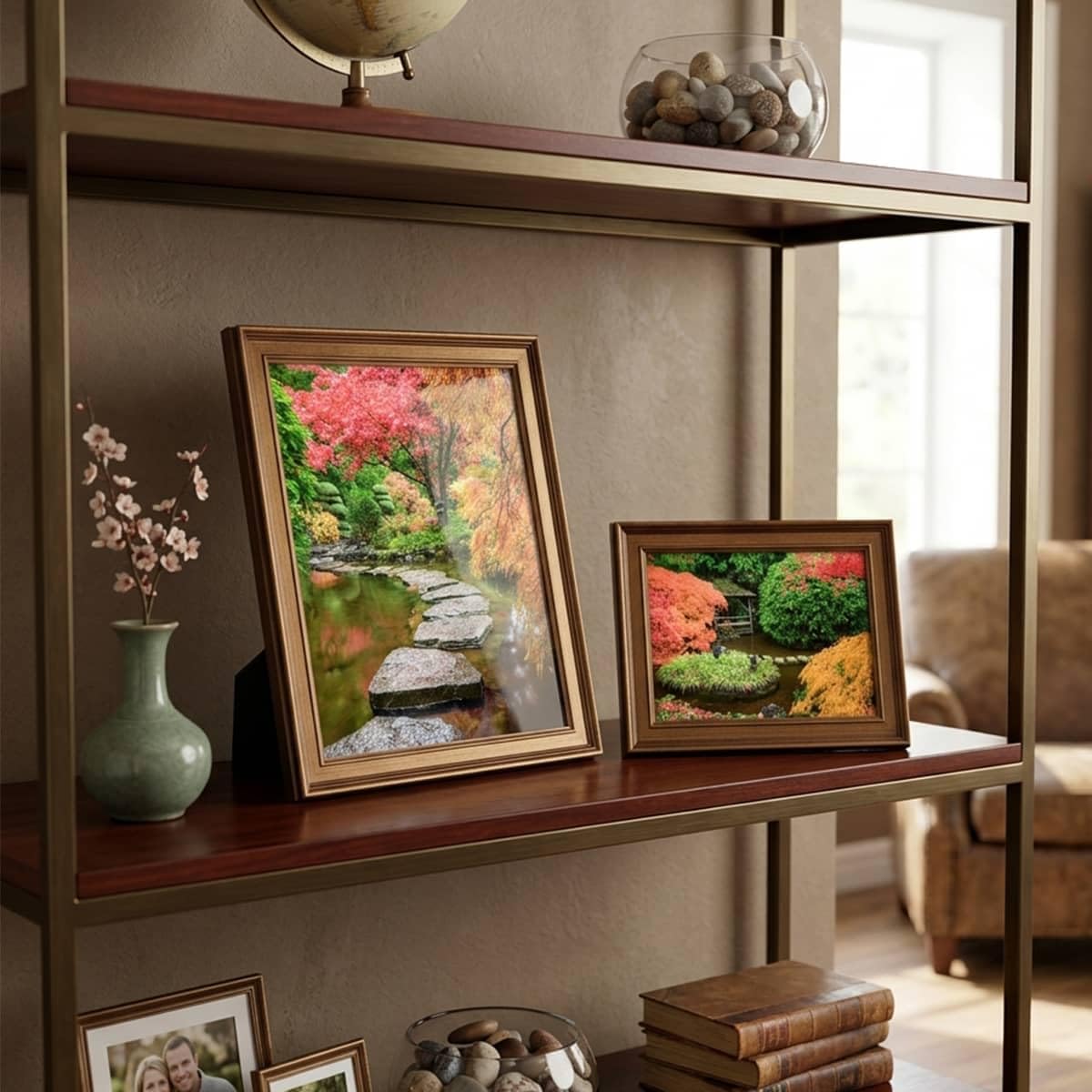 Creative Mark Piccadilly Table Picture Frame, 4x6 Gold-Leafed by Hand, Vintage Style Picture Frame with Glass in Gift Box, Vertical or Horizontal Tabletop Display
