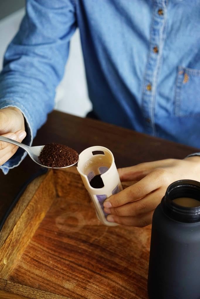 WEMUG Portable Cold Brew Maker, 18.6 oz Modern Simple design, Leak Proof, Ultra Light, BPA-Free, Durable Plastic, 365 (black)