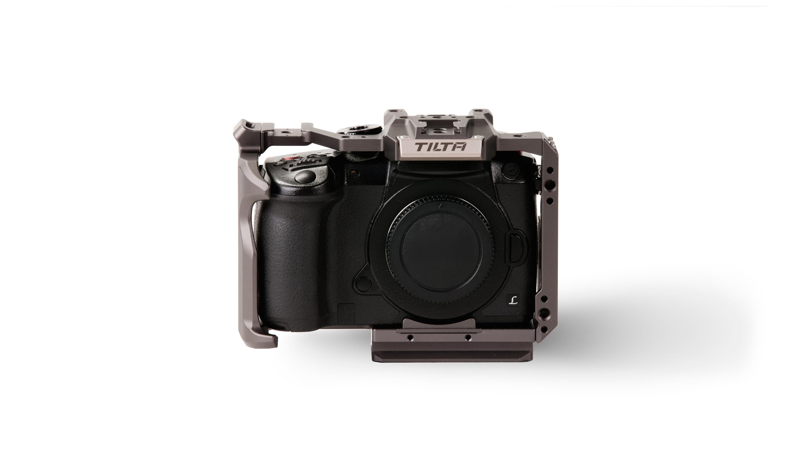 LUMIX GH6 純正レンズ・Tiltaケージ付き TiltaがパナソニックLUMIX GH6用ケージとリギングオプションを