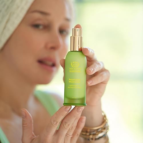 Miniatura 4 de Tata Harper Hidratante reparador, hidratante ligero diario para piel húmeda, fabricado en EE. UU., 1.7 fl oz