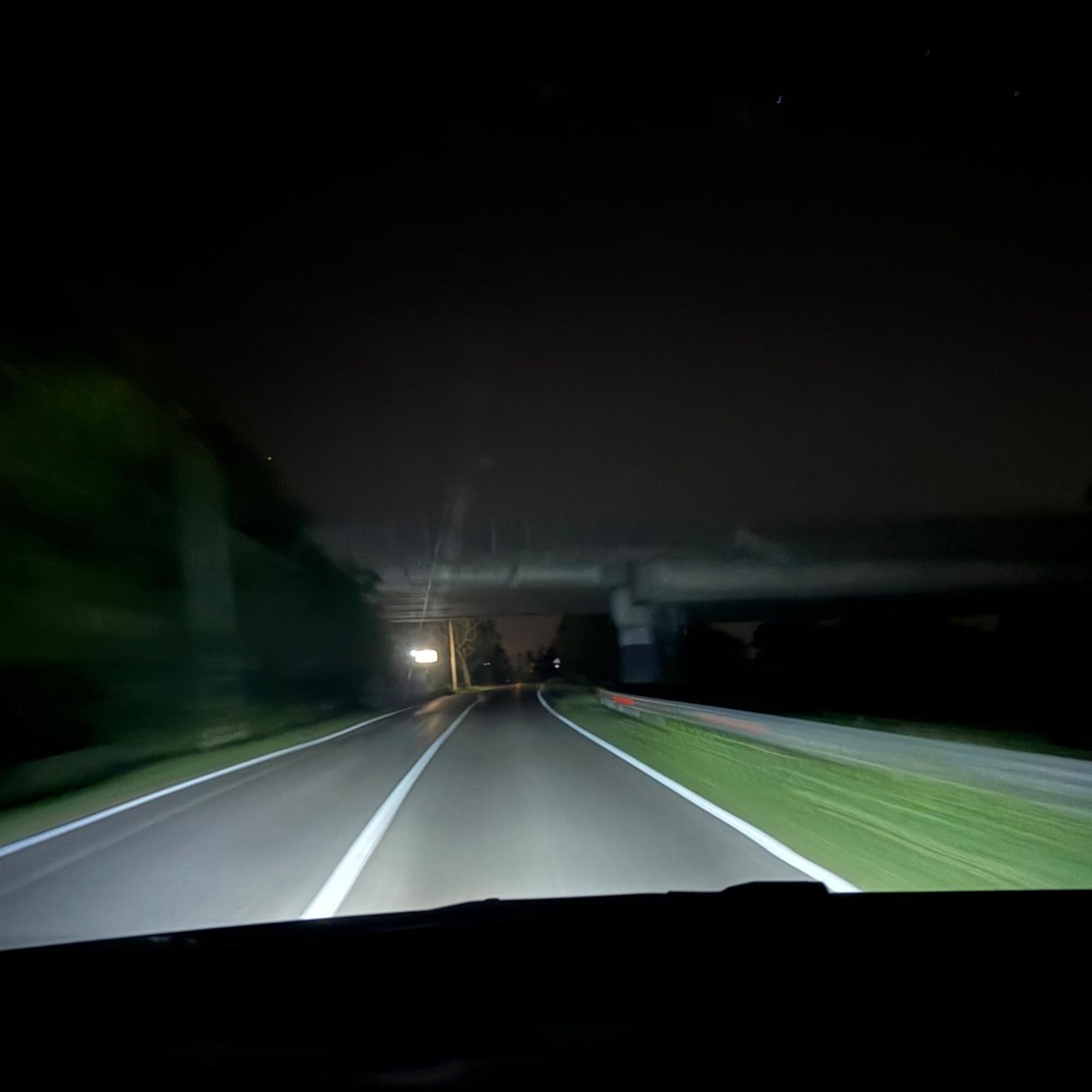 Simoni Racing Z36 iLuz Konwersja LED 360 stopni, zestaw 2 żarówek LED 360° z przyłączem H7 - H18, mały rozmiar do samochodów i motocykli z białym światłem 6500°K