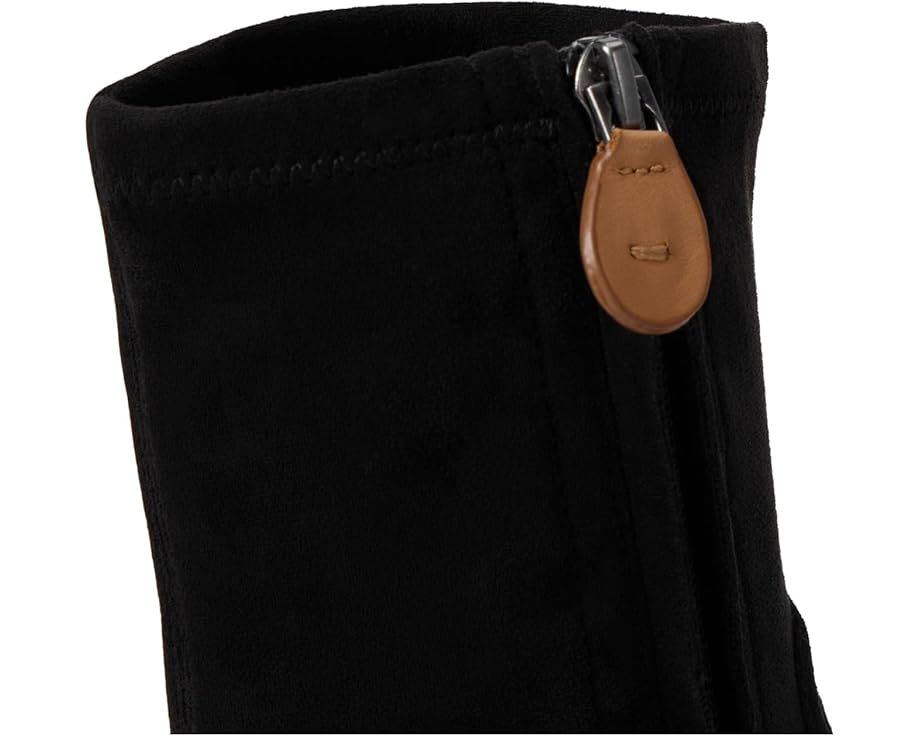 Gentle Souls by Kenneth Cole Gallway - Right View