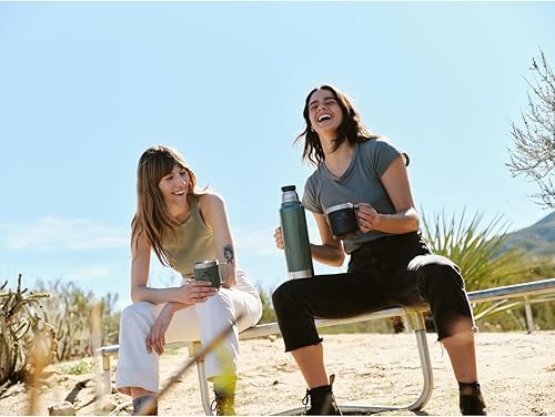 Miniatura 3 de Stanley Botella clásica legendaria de vacío 1,95 l  Boca ancha con tapa de vaso a prueba de fugas  Mantiene las bebidas calientes o frías