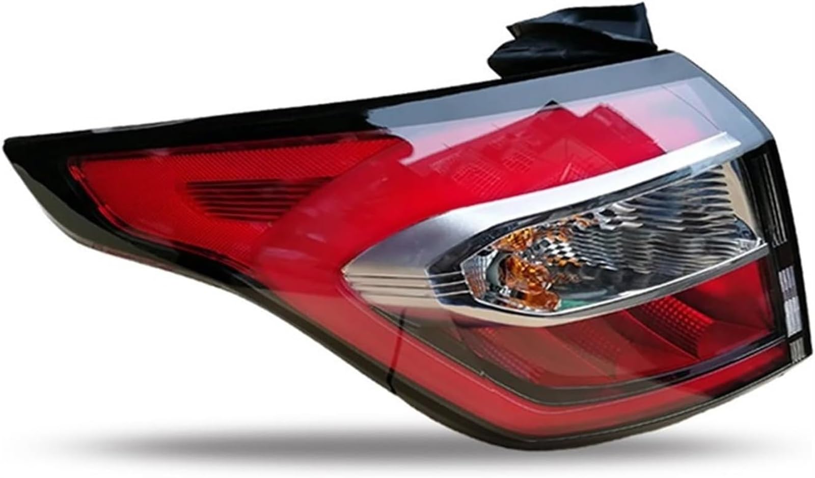 Piloto trasero Ford Kuga 2017 para solucionar fallos de iluminación exterior derecha e ITV 8