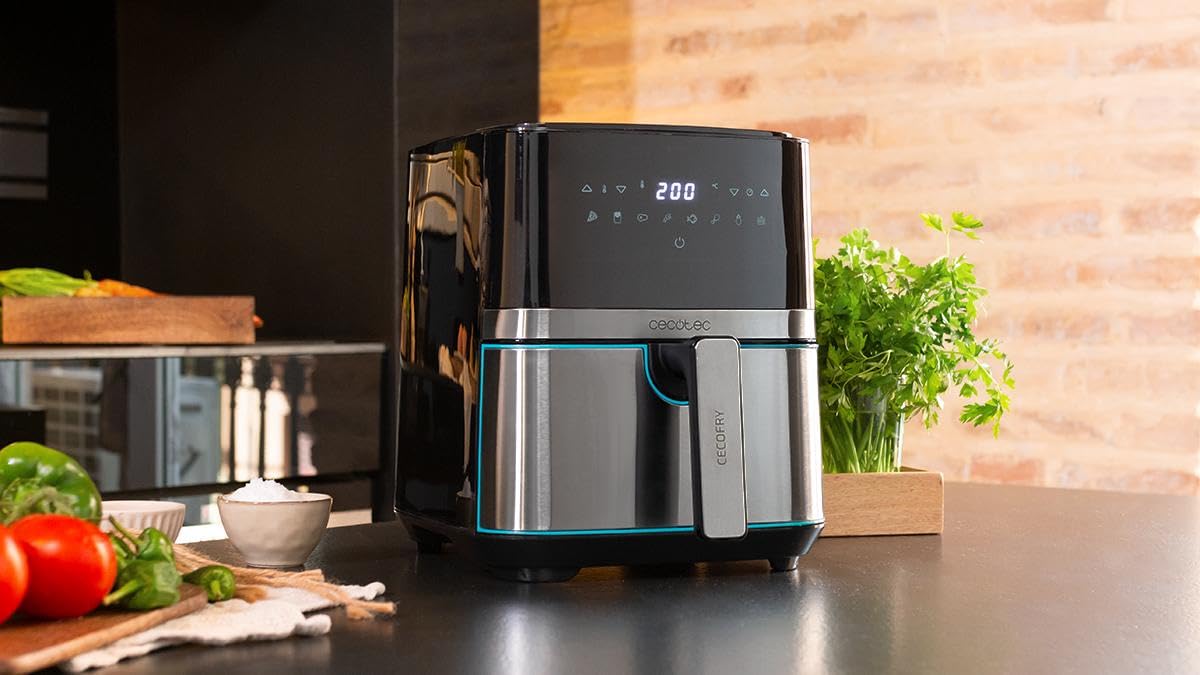 Cecotec Friggitrice ad Aria calda 5.5 L Cecofry Full InoxBlack Pro 5500, 1700 W, Compatta e Digitale, Friggitrice dietetica in Acciaio inox, senza Olio, Tecnologia PerfectCook, Termostato