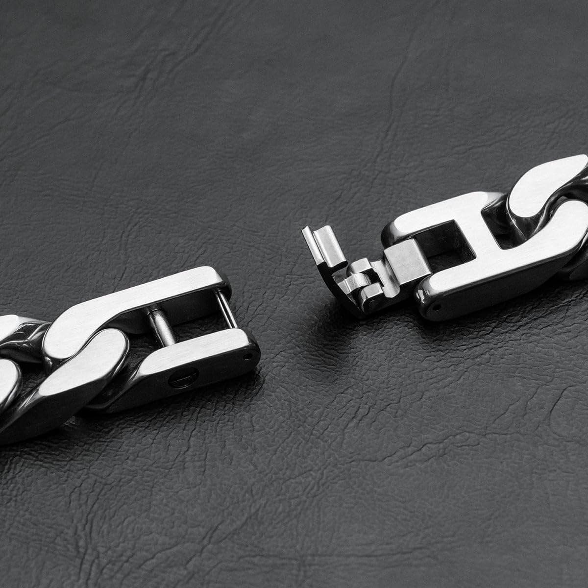 HOLZKERN Herrenarmband Edelstahl Bodyguards Türkis/Silberfarben