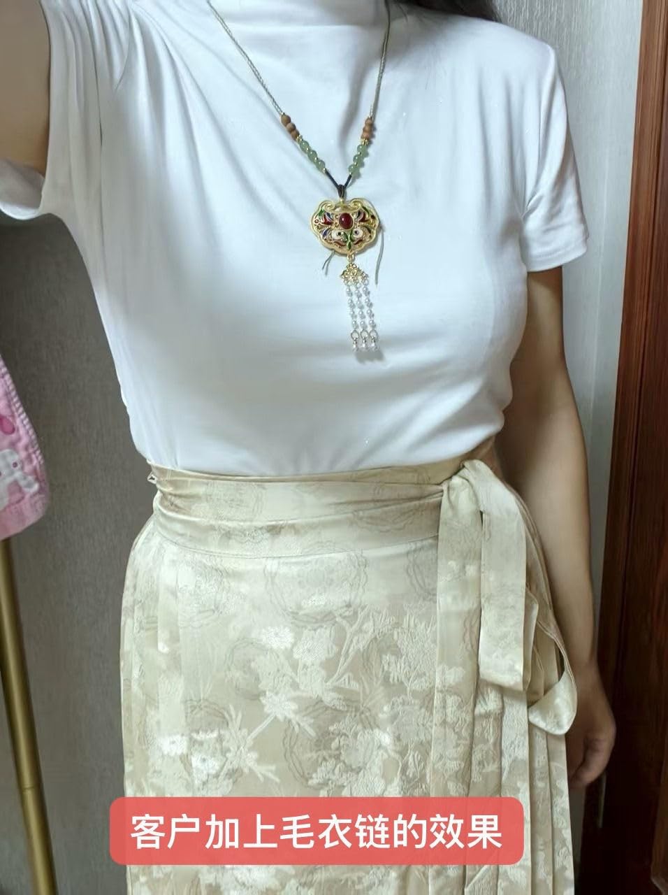 Broche de estilo chino vintage con borla esmaltada para ocasiones festivas