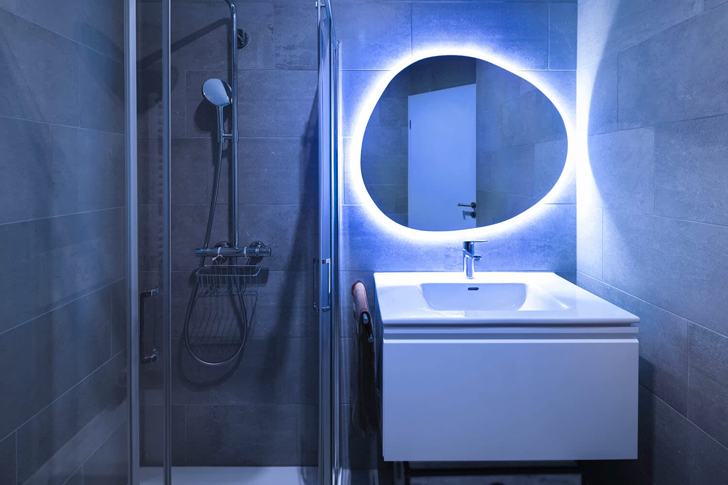 LED Universum Tira LED COB de 4 zonas, RGB con mando a distancia, controlador y fuente de alimentación, filamento premium, 24 V, IP65, multicolor (3 metros)