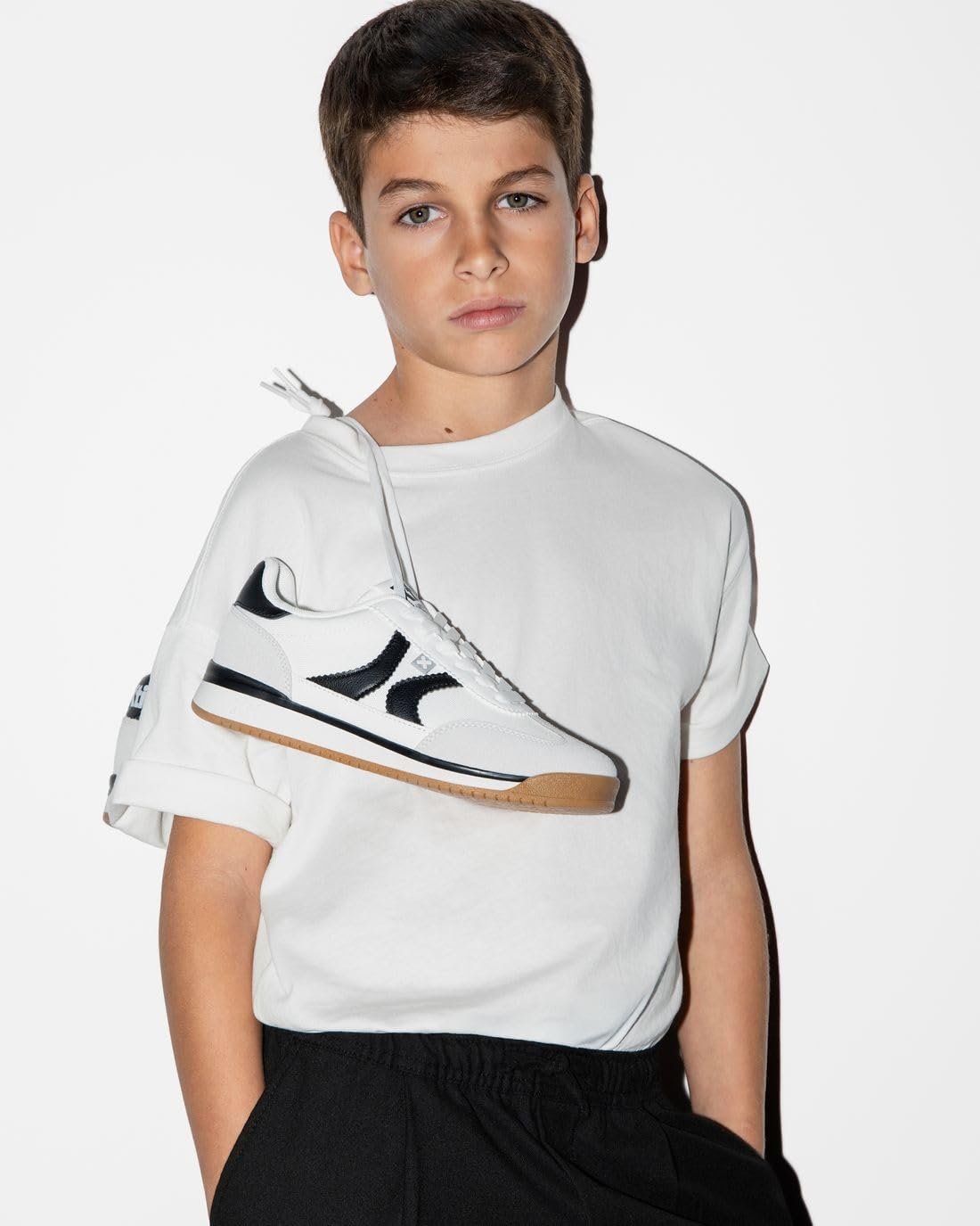 XTI - Zapatilla Niño - Calzado Cómodo y Versátil - Moda Casual