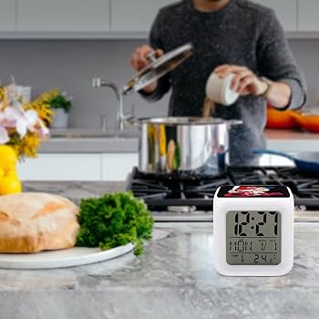 Amazon.co.jp: 野球チーム 広島東洋カープ 目覚まし時計