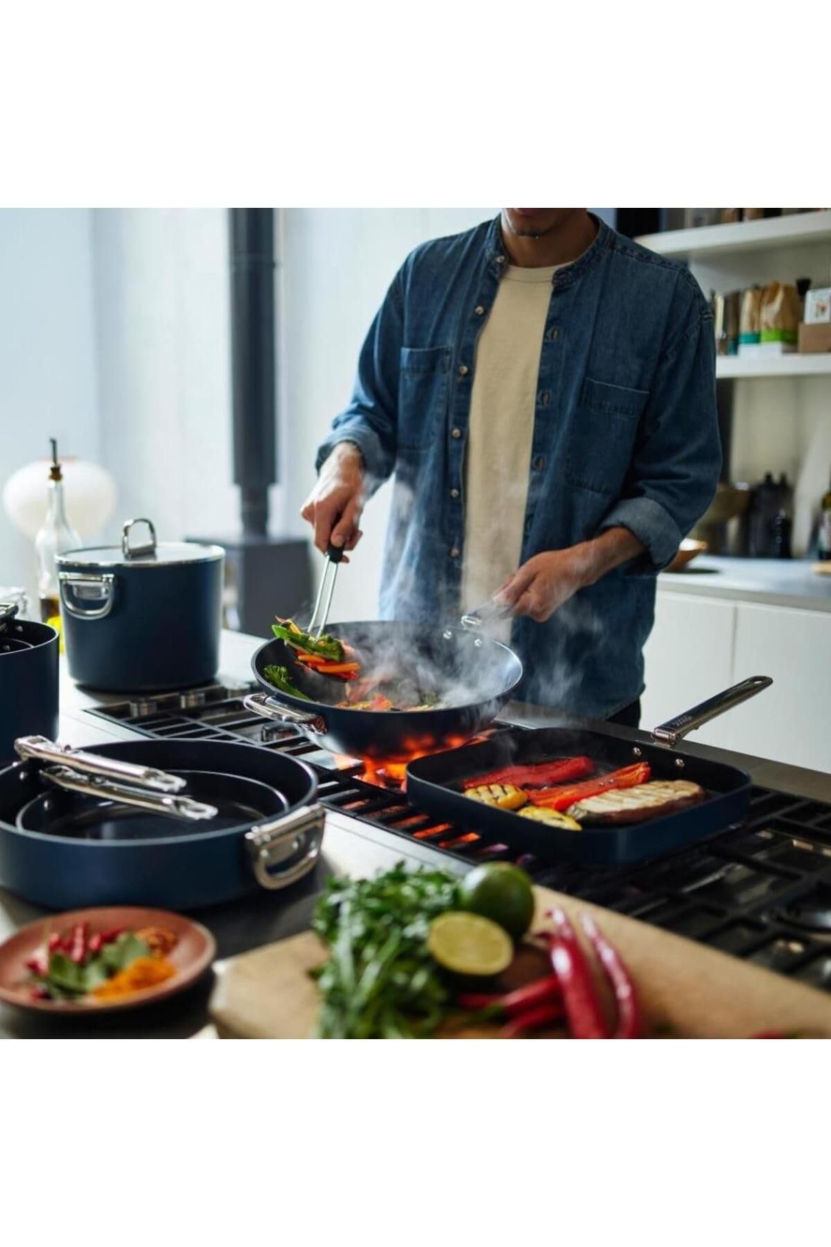 Joseph Joseph Space Wok 32cm, Manico Pieghevole, Salvaspazio, Rivestimento Ceramica Professionale, Induzione e Forno