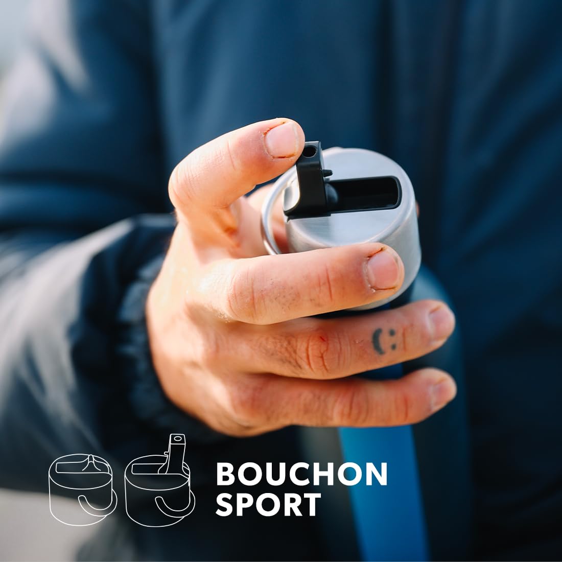 Qwetch - Granatowa butelka izolowana z serii Sport 600ml - Butelka ze sportowym korkiem - 24 godziny zimna i gorąca 12 godzin - Wodoodporna, wolna od BPA i kompaktowa