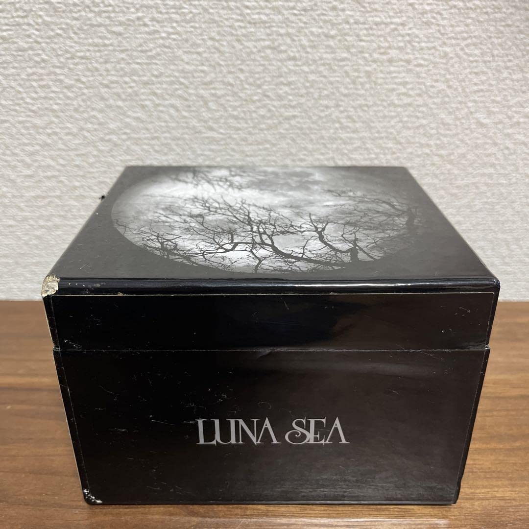 LUNA SEA CD 1991年ツアーグッズ + 1989年デモテープ復刻版 Amazon.co.jp: LUNA SEA【ジャケットA】[CD + 1991年ツアー
