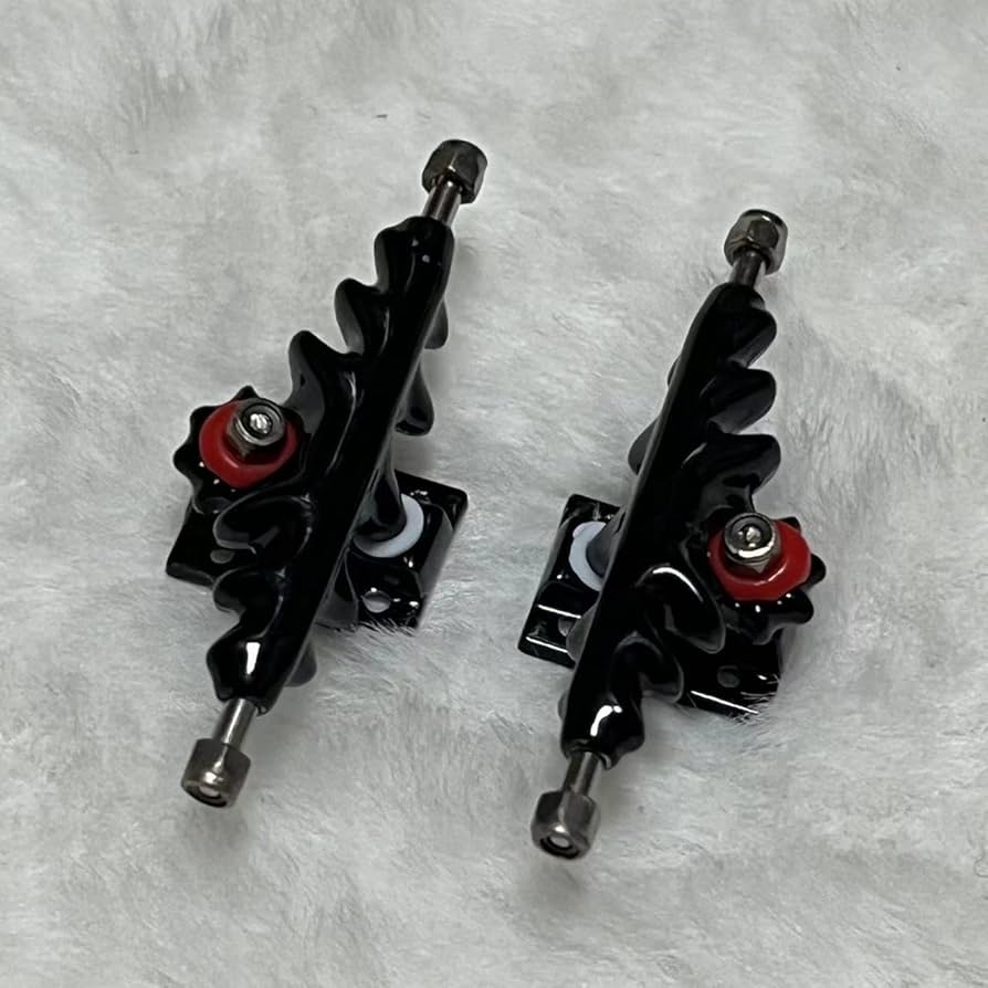 指スケ BLACK TRUCKS 32MM 2.0 Blackriver Trucks 2.0 Wide Graphite Black/Silver 32mm