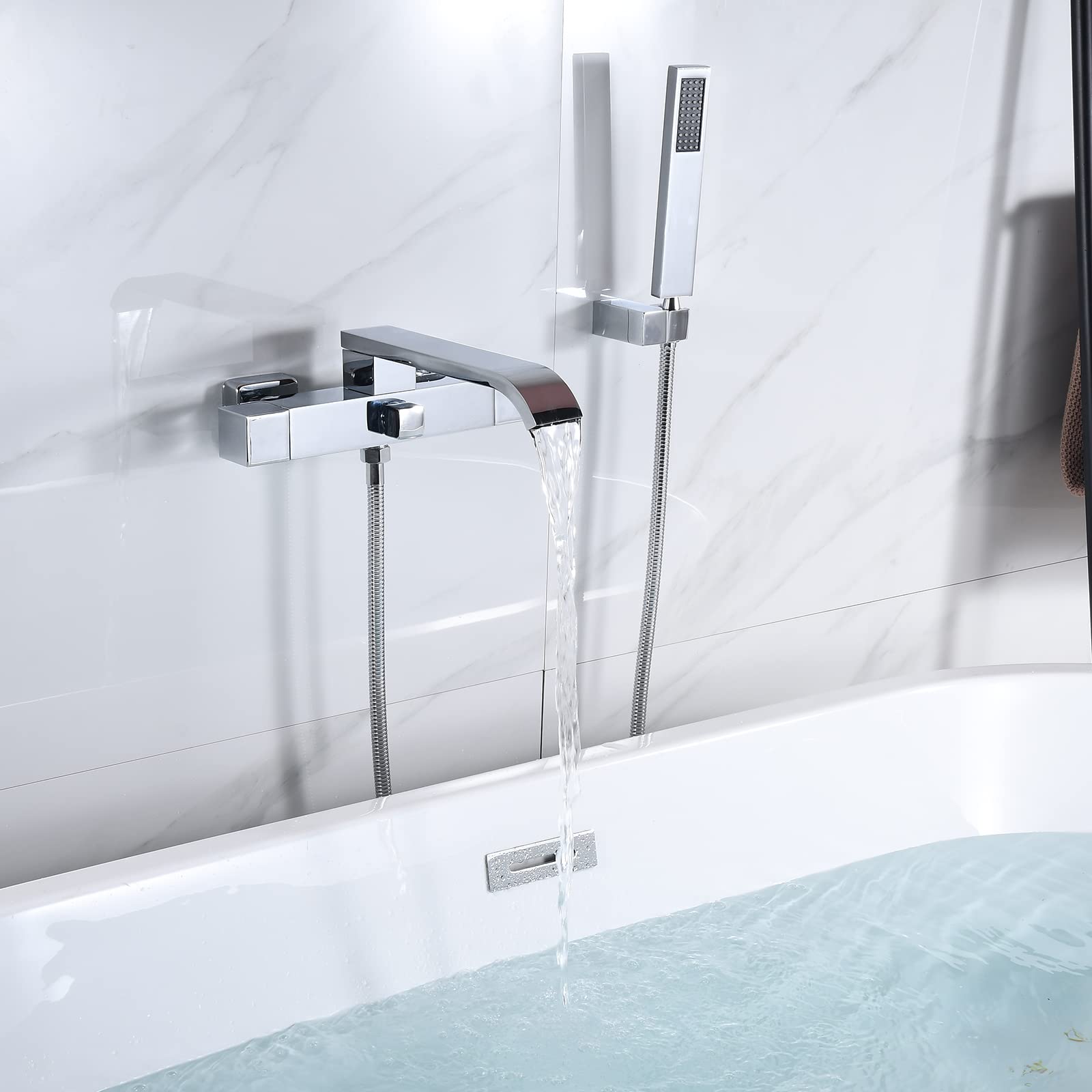 Mitigeur de douche noir mural avec pommeau rotatif LWX pour moderniser la salle de bain